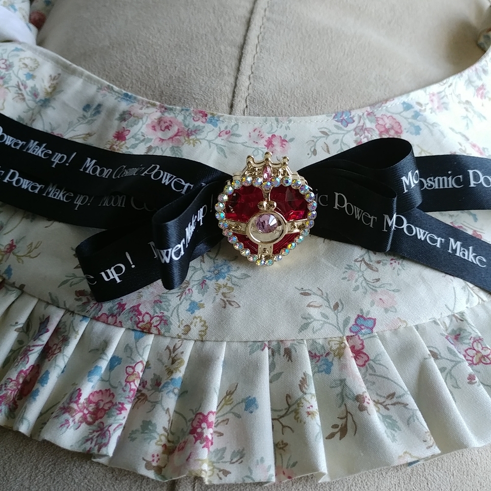RoseMarie Seoir x Sailor Moon heart compact hair clip